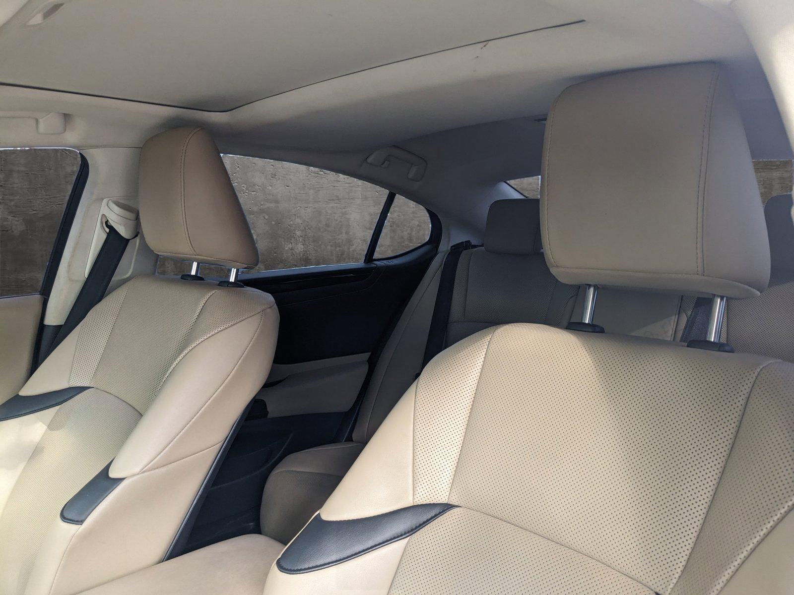 2019 Lexus ES 350 Vehicle Photo in Tampa, FL 33614