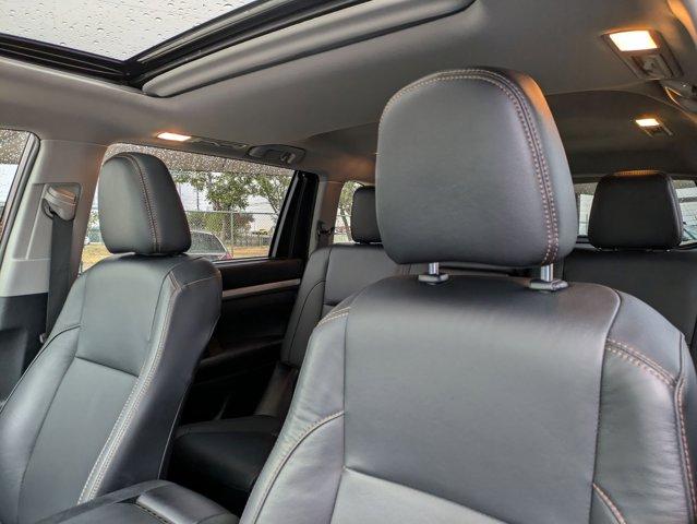 2019 Toyota Highlander Vehicle Photo in SELMA, TX 78154-1459