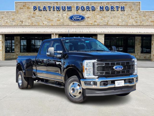 2024 Ford Super Duty F-350 DRW Vehicle Photo in Pilot Point, TX 76258