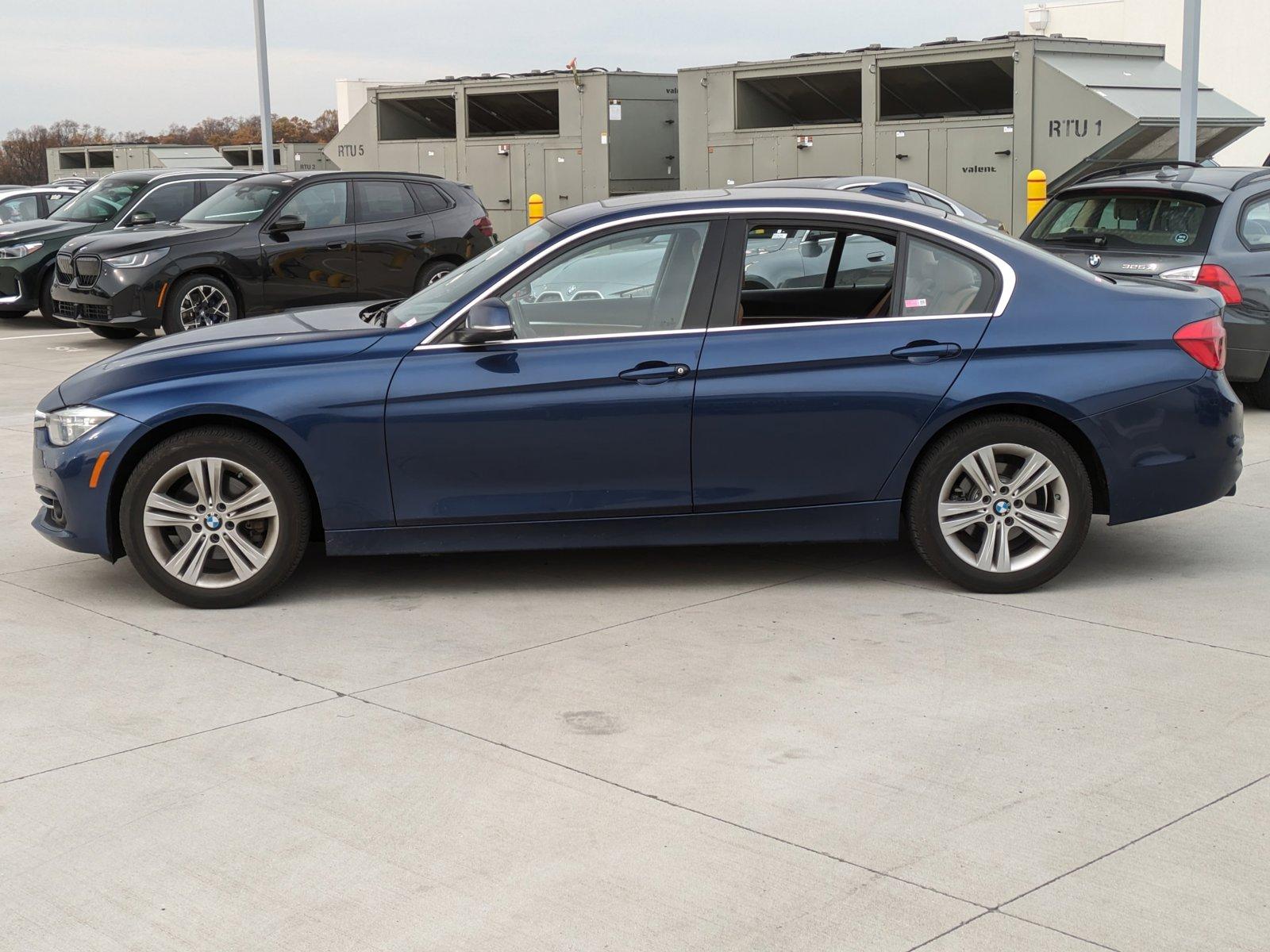 2017 BMW 330i xDrive Vehicle Photo in Rockville, MD 20852