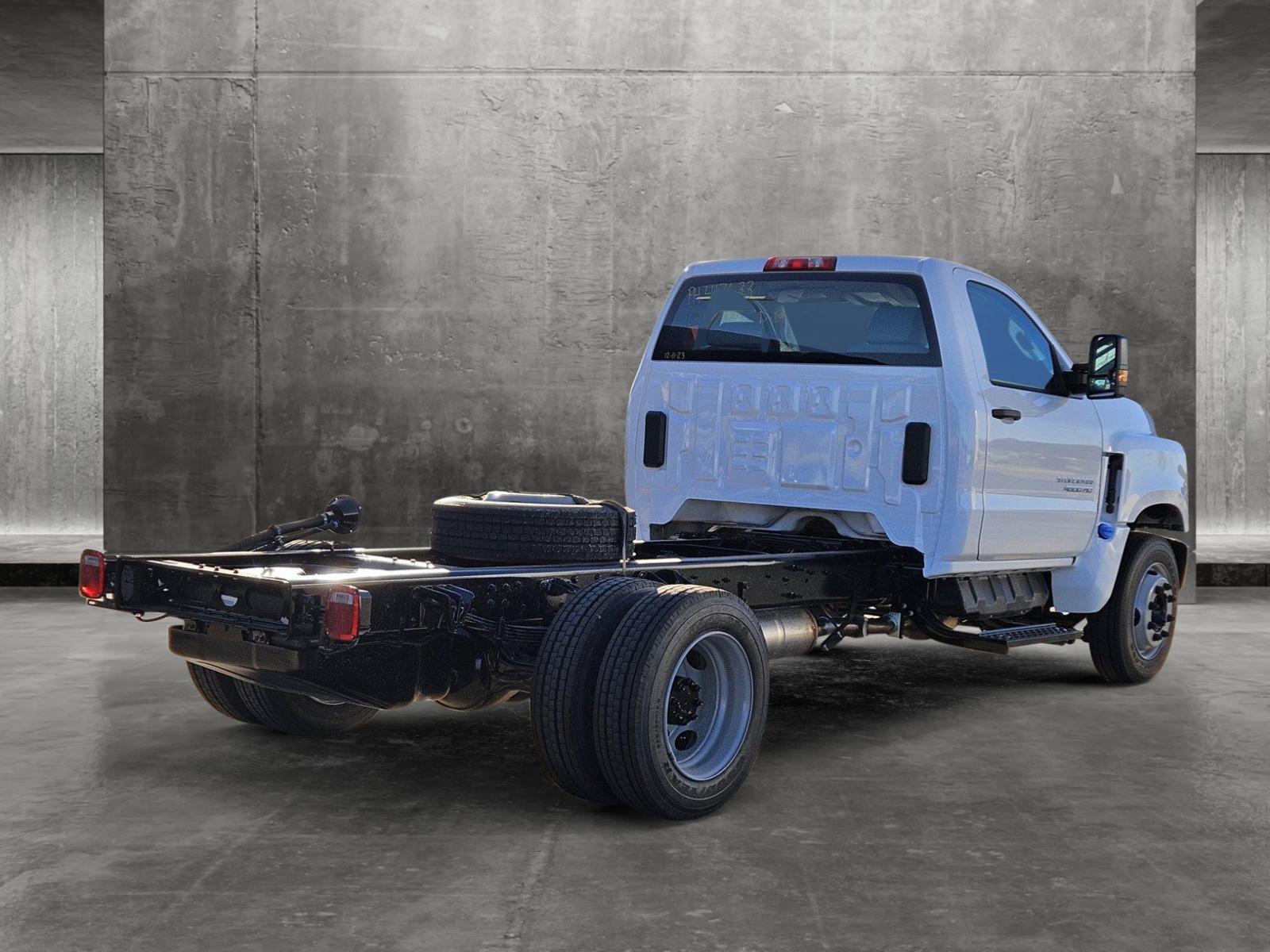 2023 Chevrolet Silverado 4500 HD Vehicle Photo in AMARILLO, TX 79103-4111