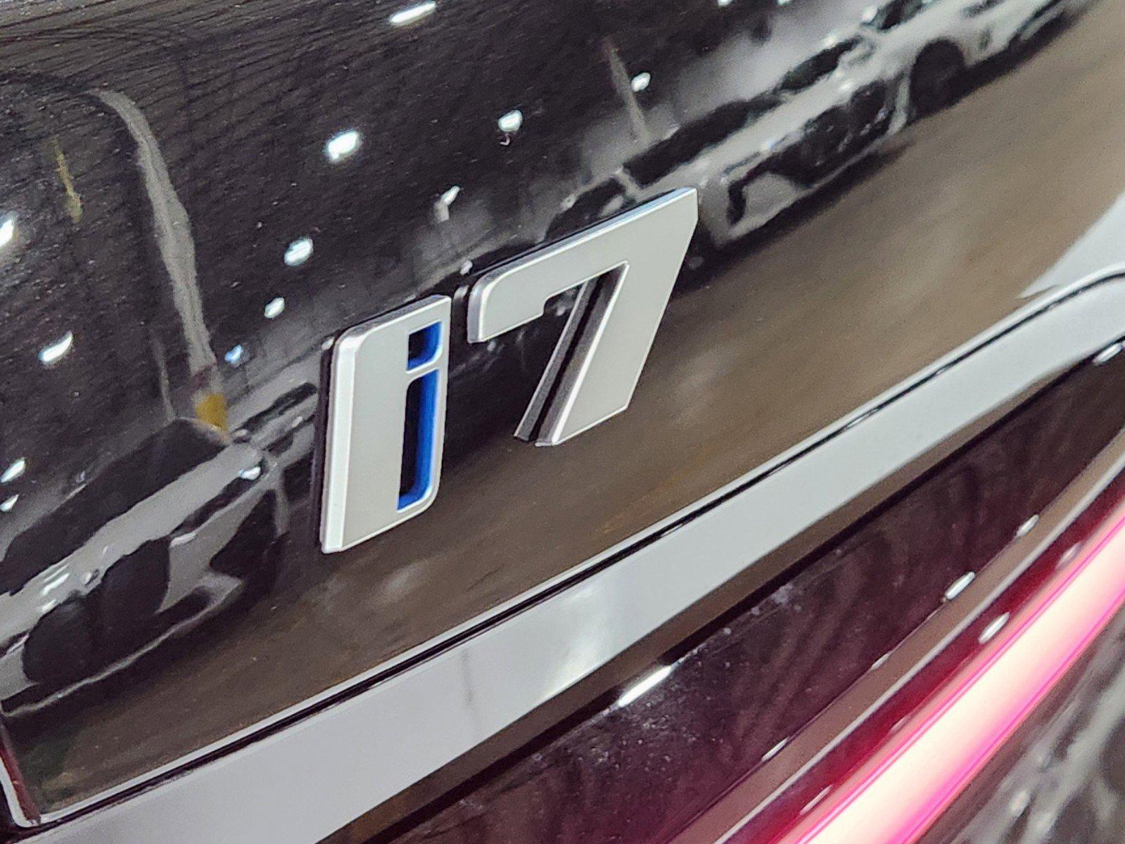 2024 BMW i7 Vehicle Photo in GRAPEVINE, TX 76051