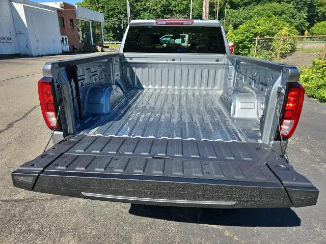 2024 GMC Sierra 1500 Vehicle Photo in GLENSHAW, PA 15116-1739