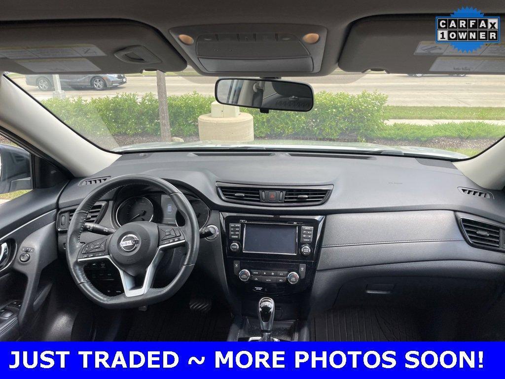 2017 Nissan Rogue Vehicle Photo in Saint Charles, IL 60174