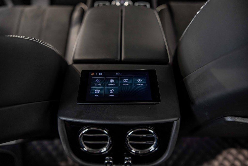 2022 Bentley Bentayga Vehicle Photo in Saint Charles, IL 60174