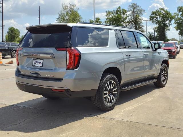 2024 GMC Yukon XL Vehicle Photo in ROSENBERG, TX 77471-5675