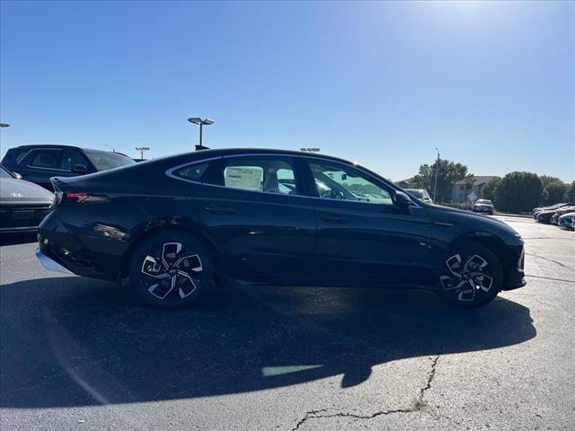 2025 Hyundai SONATA Vehicle Photo in O'Fallon, IL 62269