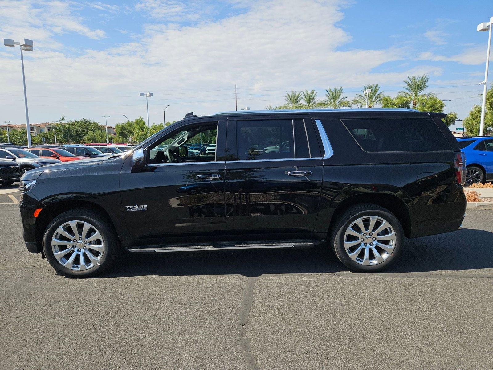 2024 Chevrolet Suburban Vehicle Photo in GILBERT, AZ 85297-0446