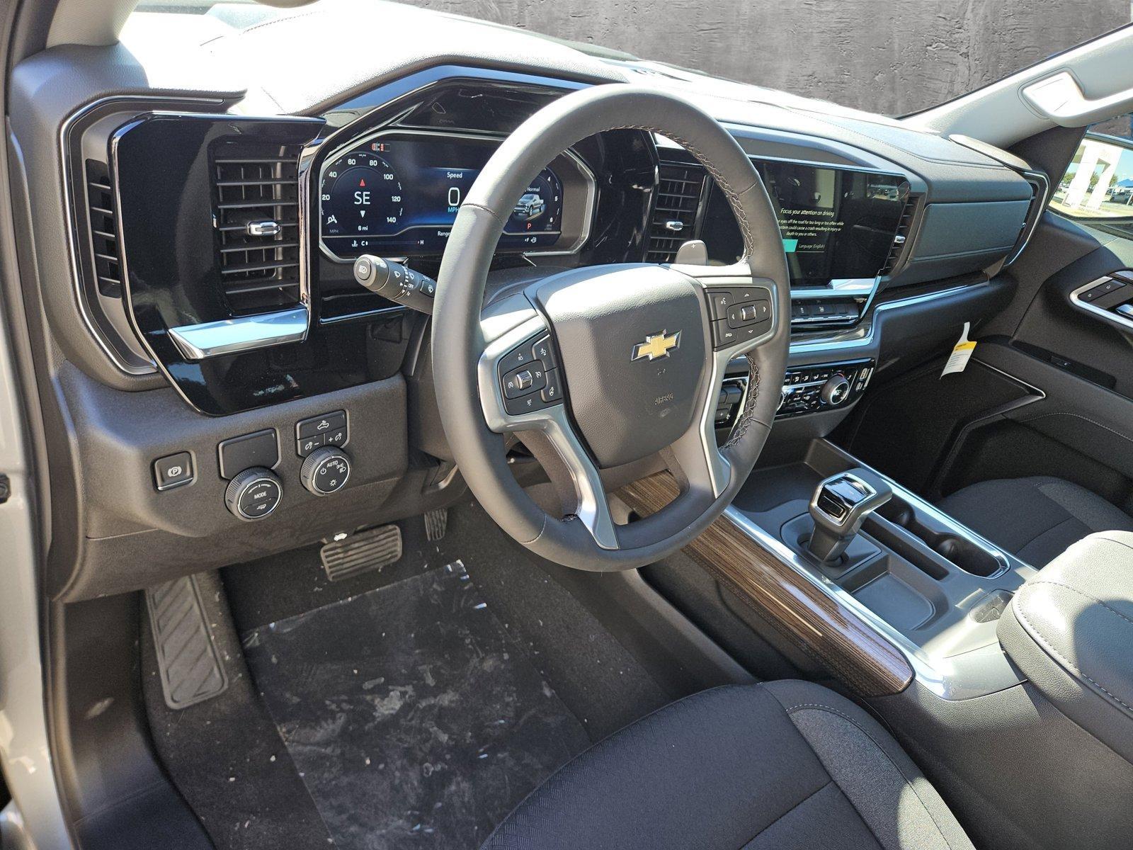 2025 Chevrolet Silverado 1500 Vehicle Photo in NORTH RICHLAND HILLS, TX 76180-7199