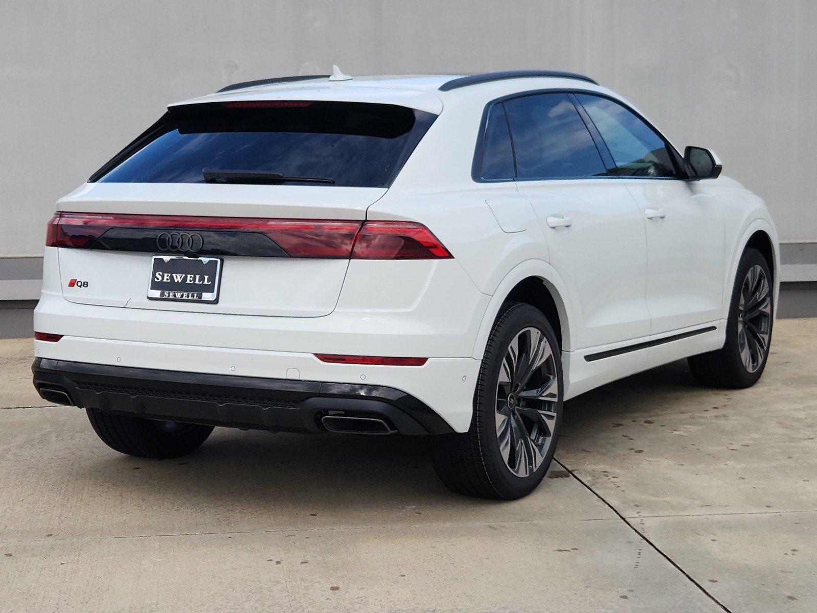 2025 Audi Q8 Vehicle Photo in SUGAR LAND, TX 77478