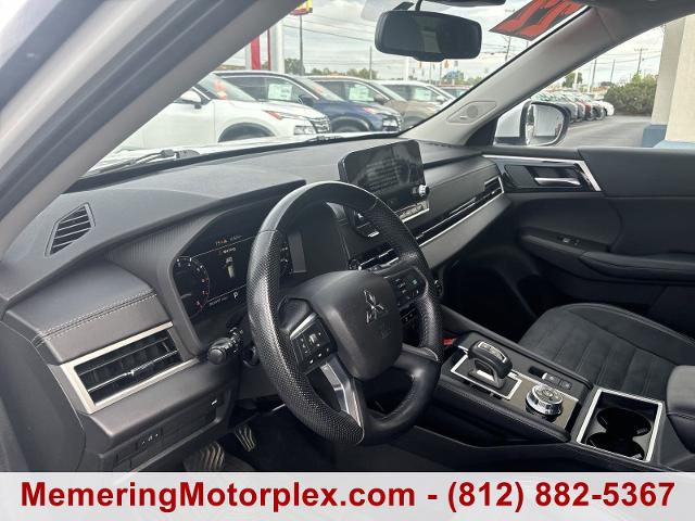 2022 Mitsubishi Outlander Vehicle Photo in VINCENNES, IN 47591-5519