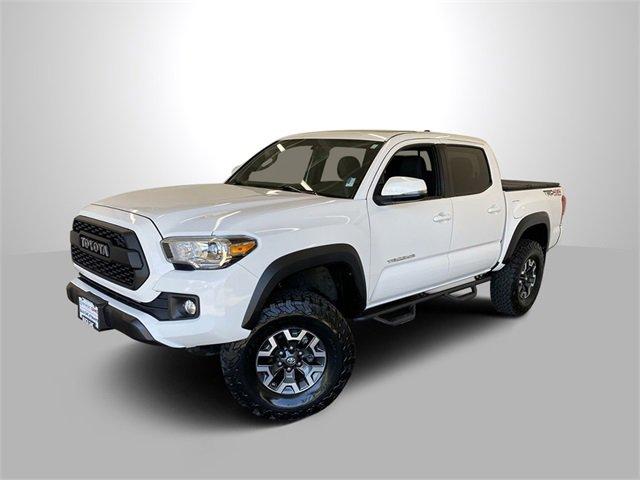 2017 Toyota Tacoma Vehicle Photo in PORTLAND, OR 97225-3518