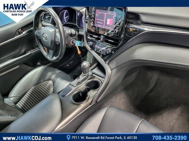 2022 Toyota Camry Vehicle Photo in Saint Charles, IL 60174