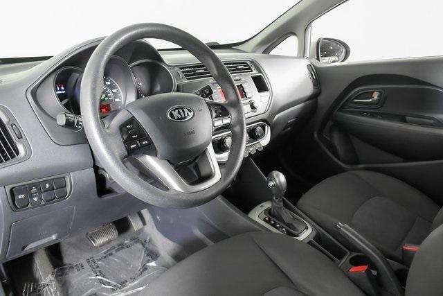 2014 Kia Rio 5-door Vehicle Photo in Puyallup, WA 98371