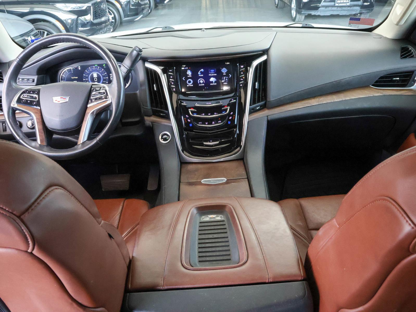 2020 Cadillac Escalade Vehicle Photo in DALLAS, TX 75209-3095