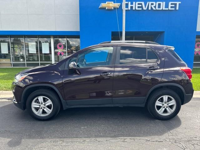 Used 2021 Chevrolet Trax LT with VIN KL7CJPSB5MB305051 for sale in Craig, CO