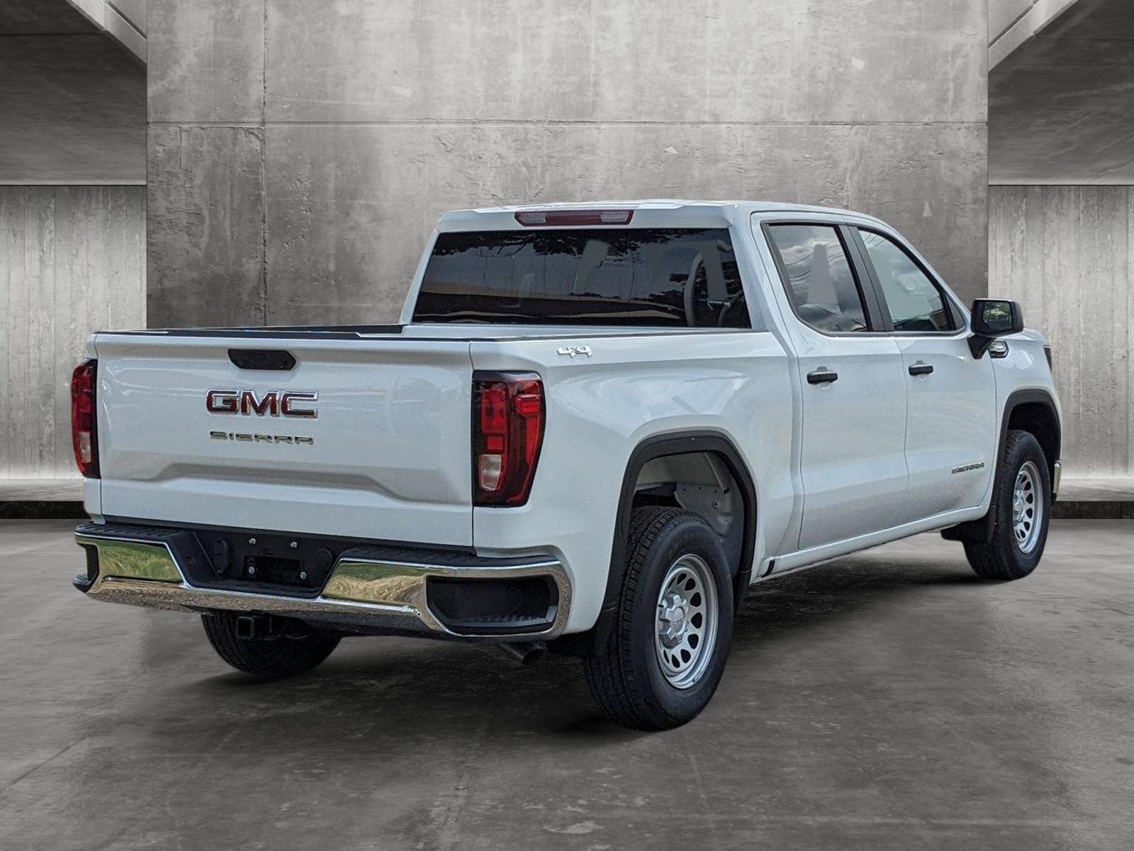 2024 GMC Sierra 1500 Vehicle Photo in GOLDEN, CO 80401-3850