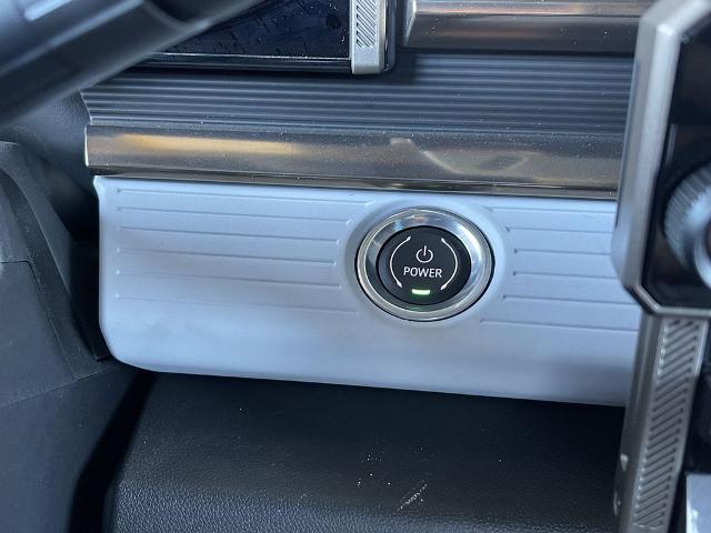 2024 GMC HUMMER EV Pickup Vehicle Photo in TURLOCK, CA 95380-4918