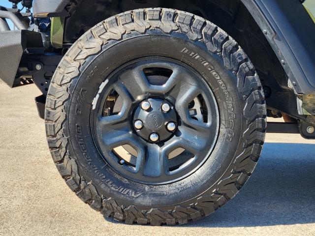 2023 Jeep Gladiator Vehicle Photo in Pilot Point, TX 76258-6053