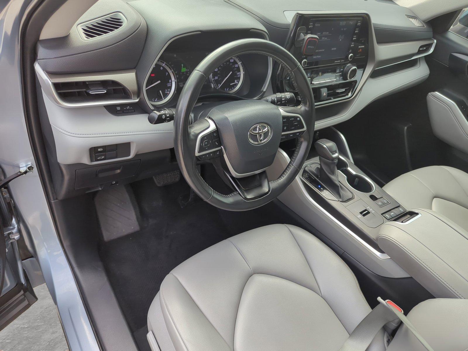 2022 Toyota Highlander Vehicle Photo in Ft. Myers, FL 33907