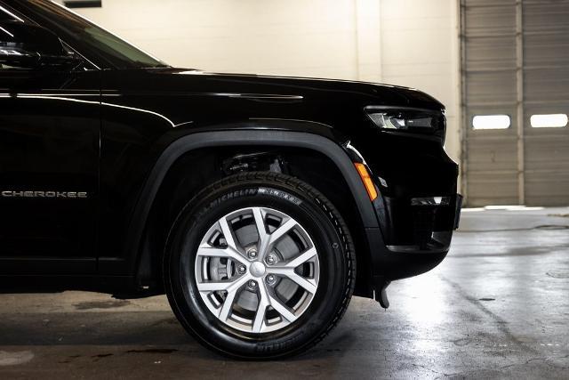 2022 Jeep Grand Cherokee L Vehicle Photo in Tigard, OR 97223