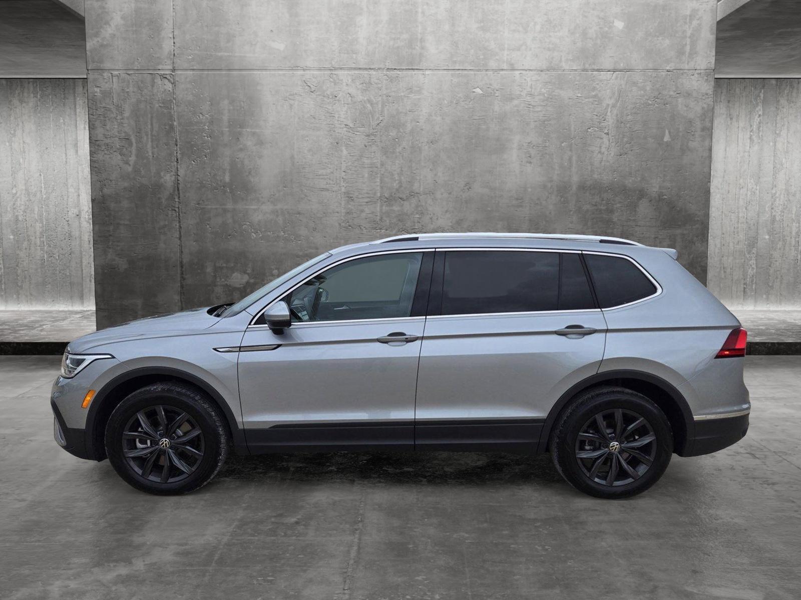 2024 Volkswagen Tiguan Vehicle Photo in Corpus Christi, TX 78415