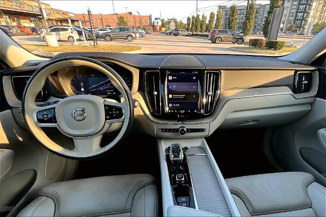 2022 Volvo XC60 Vehicle Photo in Houston, TX 77007