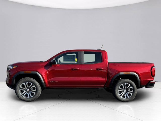 2024 GMC Canyon Vehicle Photo in LEOMINSTER, MA 01453-2952