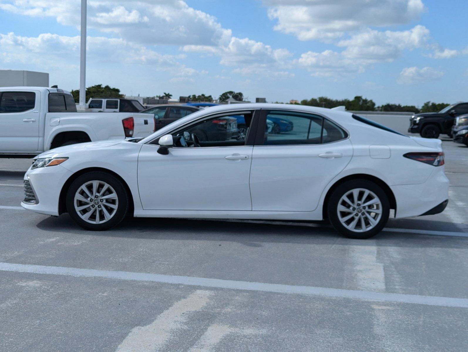 2022 Toyota Camry Vehicle Photo in Ft. Myers, FL 33907