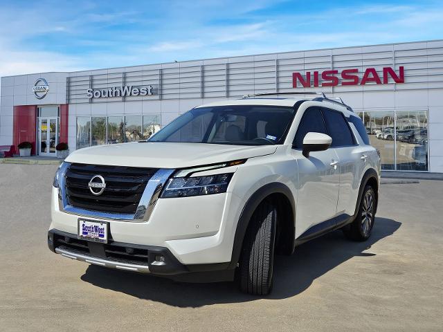 2024 Nissan Pathfinder Vehicle Photo in Weatherford, TX 76087