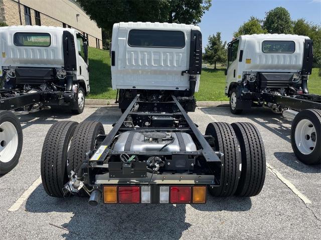 2025 Chevrolet Low Cab Forward 4500 Vehicle Photo in ALCOA, TN 37701-3235