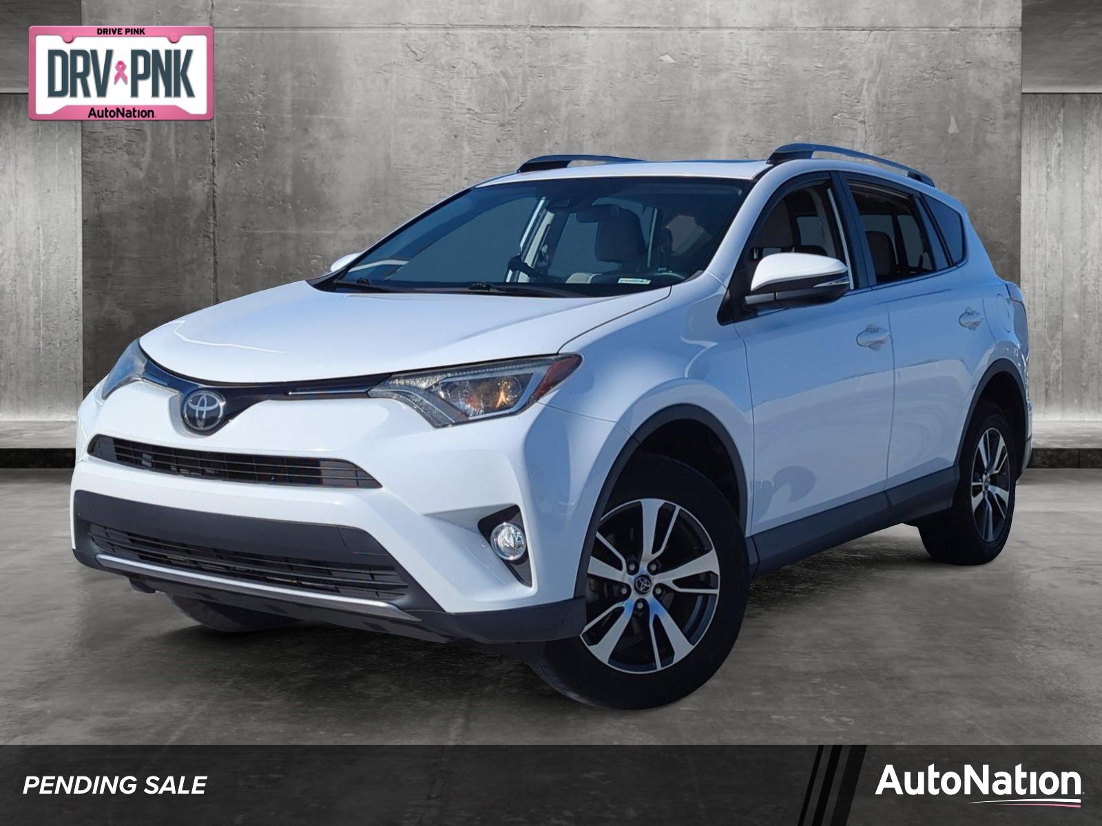 2018 Toyota RAV4 Vehicle Photo in Ft. Myers, FL 33907