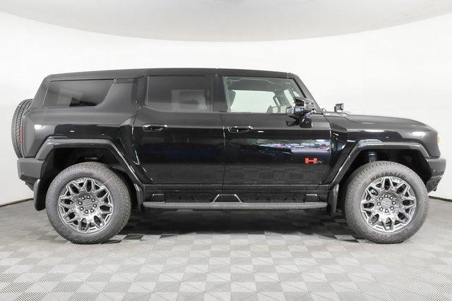 2024 GMC HUMMER EV SUV Vehicle Photo in PUYALLUP, WA 98371-4149