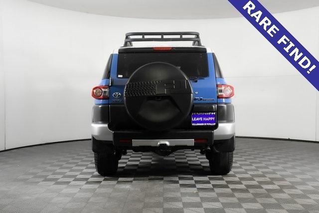 2012 Toyota FJ Cruiser Vehicle Photo in Puyallup, WA 98371