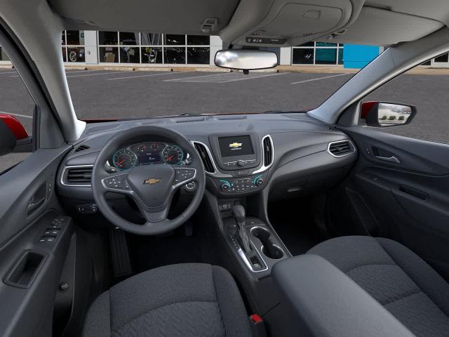 2024 Chevrolet Equinox Vehicle Photo in MOON TOWNSHIP, PA 15108-2571