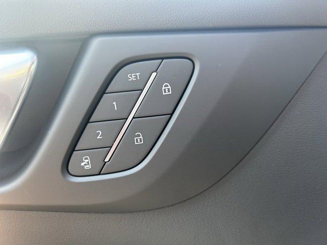 2025 Buick Enclave Vehicle Photo in JACKSON, MI 49202-1834