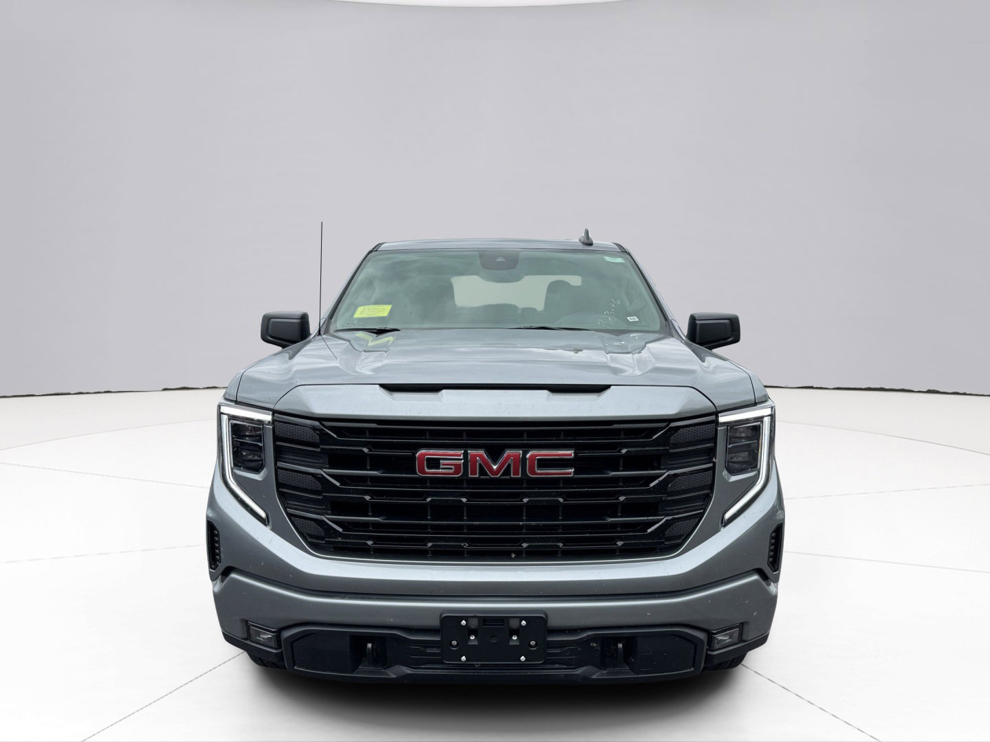 2024 GMC Sierra 1500 Vehicle Photo in LEOMINSTER, MA 01453-2952