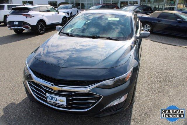 Used 2020 Chevrolet Malibu 1LT with VIN 1G1ZD5ST8LF021317 for sale in Renton, WA