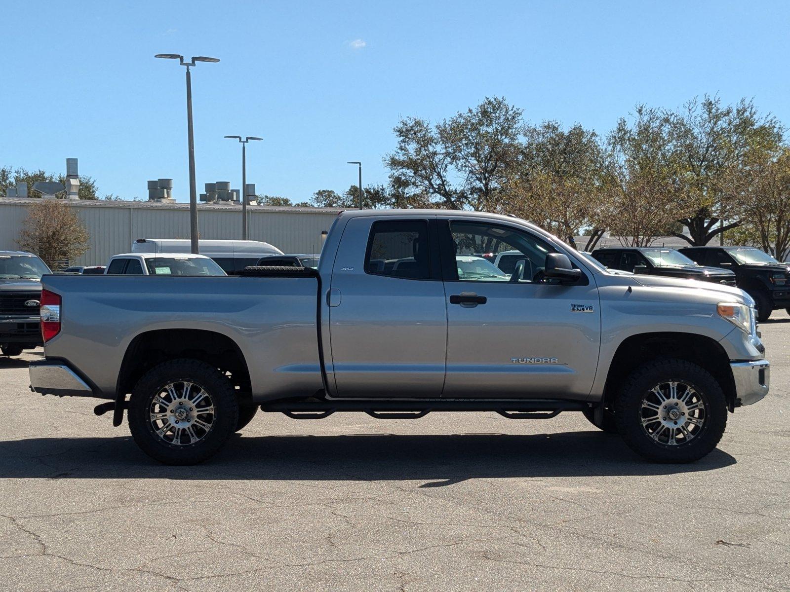 2015 Toyota Tundra 2WD Truck Vehicle Photo in St. Petersburg, FL 33713