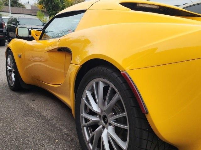 2005 Lotus Elise Vehicle Photo in ENGLEWOOD, CO 80113-6708