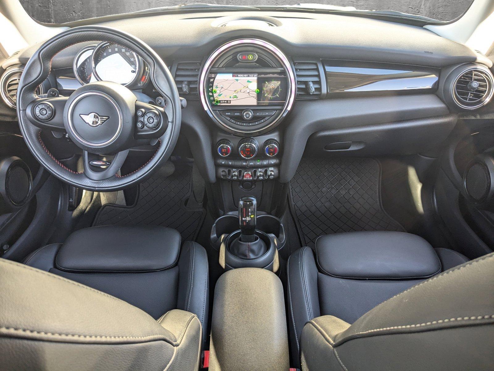 2020 MINI Cooper S Hardtop Vehicle Photo in Towson, MD 21204