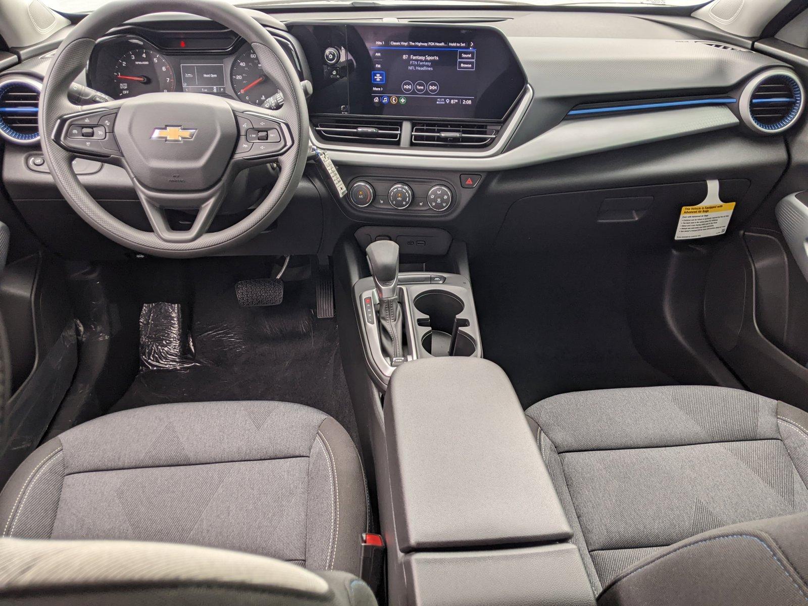 2025 Chevrolet Trax Vehicle Photo in PEMBROKE PINES, FL 33024-6534