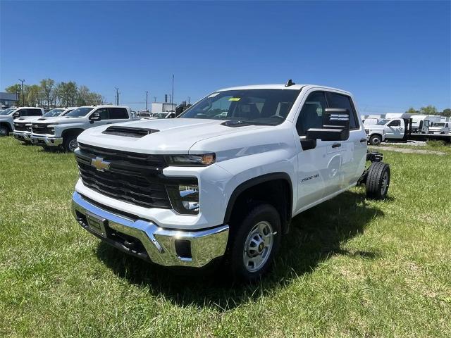 2024 Chevrolet Silverado 2500 HD Vehicle Photo in ALCOA, TN 37701-3235