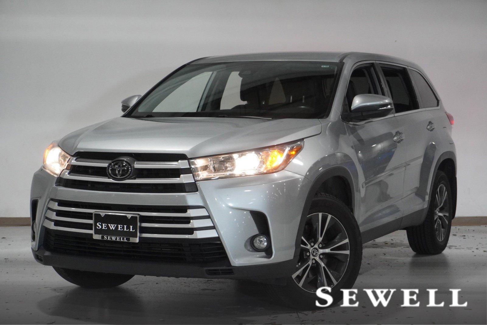 2019 Toyota Highlander Vehicle Photo in GRAPEVINE, TX 76051