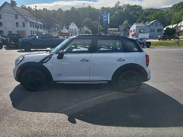 Used 2016 MINI Countryman Countryman S with VIN WMWZC5C53GWU20309 for sale in Ludlow, VT