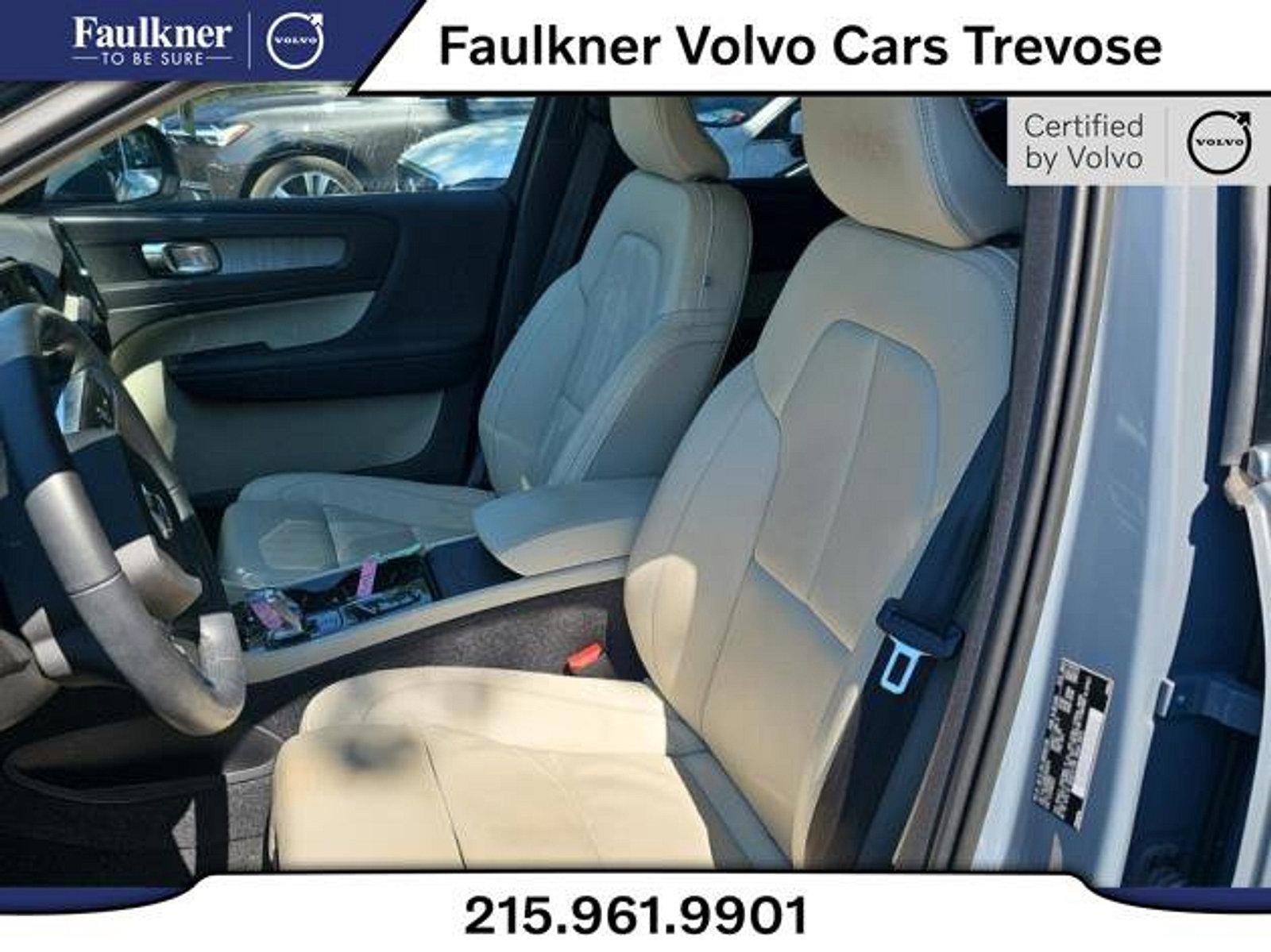 2023 Volvo XC40 Vehicle Photo in Trevose, PA 19053