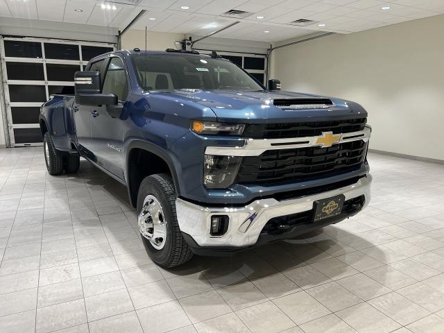 2025 Chevrolet Silverado 3500 HD Vehicle Photo in CROSBY, TX 77532-9157