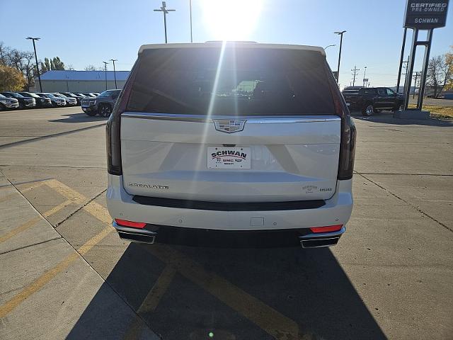 Used 2022 Cadillac Escalade Premium Luxury Platinum with VIN 1GYS4DKL2NR352814 for sale in Mandan, ND