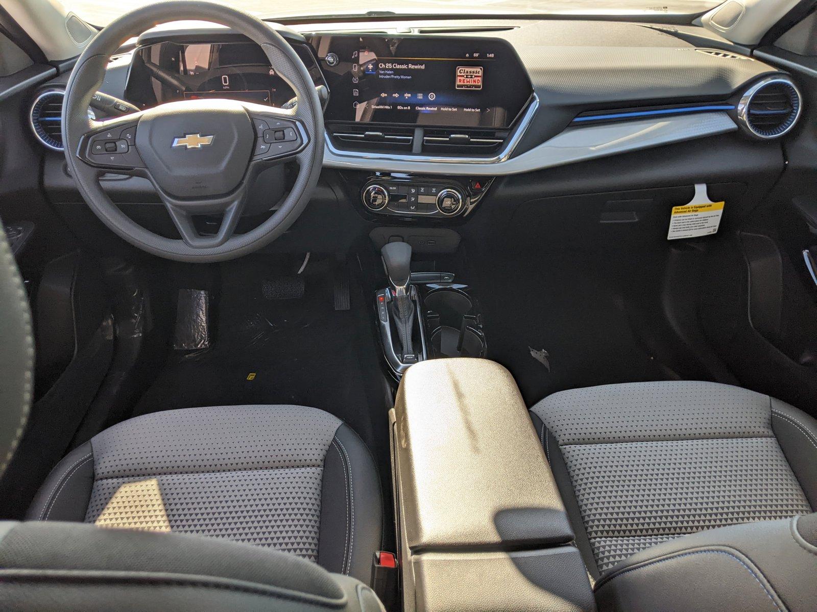 2025 Chevrolet Trax Vehicle Photo in PEMBROKE PINES, FL 33024-6534