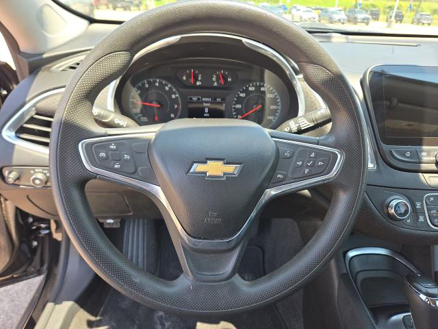 2020 Chevrolet Malibu Vehicle Photo in CROSBY, TX 77532-9157